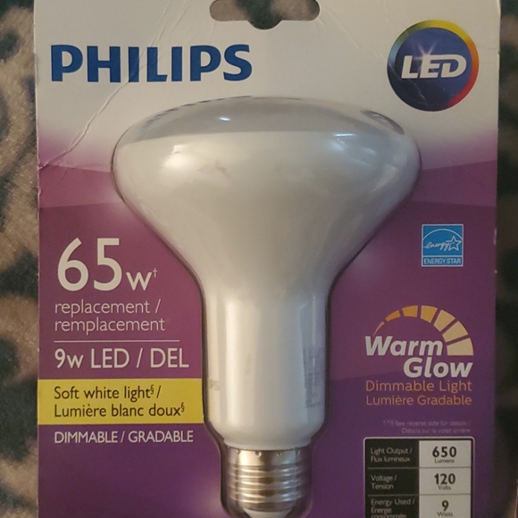 NWB Phillips LED bulbs XL & Reg sz NWOT or B w/different brightness stgs - Picture 2 of 3